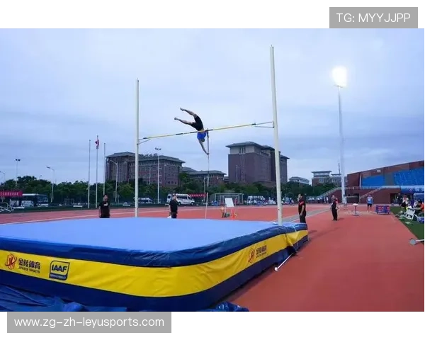 撑竿跳高队伍测试表现稳中有升，技术细节提升显著