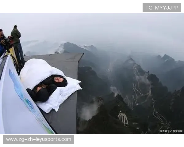 翼装飞行的死亡峡谷:低空飞行的极限冒险,翼装飞行遗体 翼装飞行的死亡峡谷:低空飞行的极限冒险,翼装飞行遗体